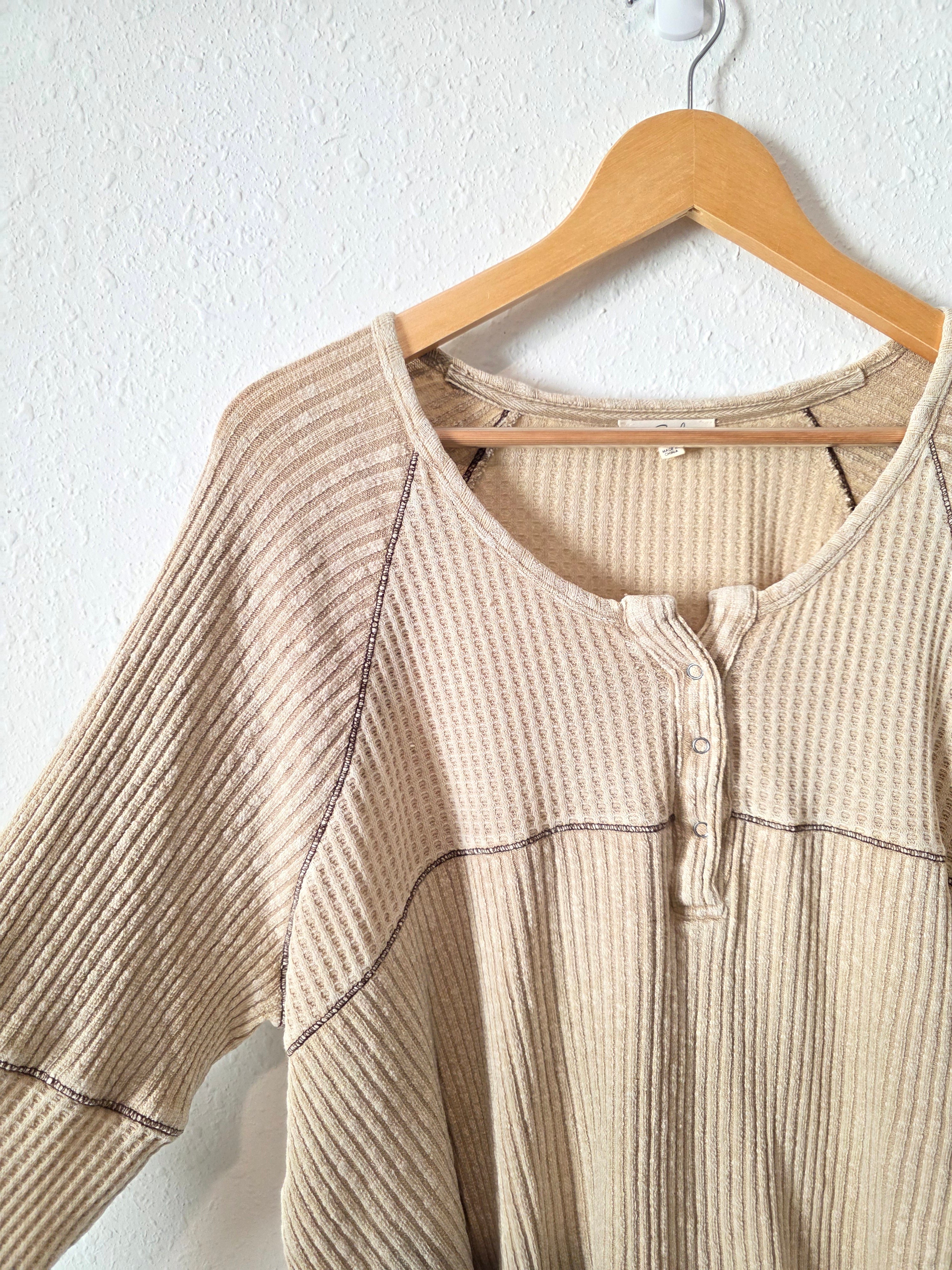 Easel Ribbed Waffle Henley Tee (L)