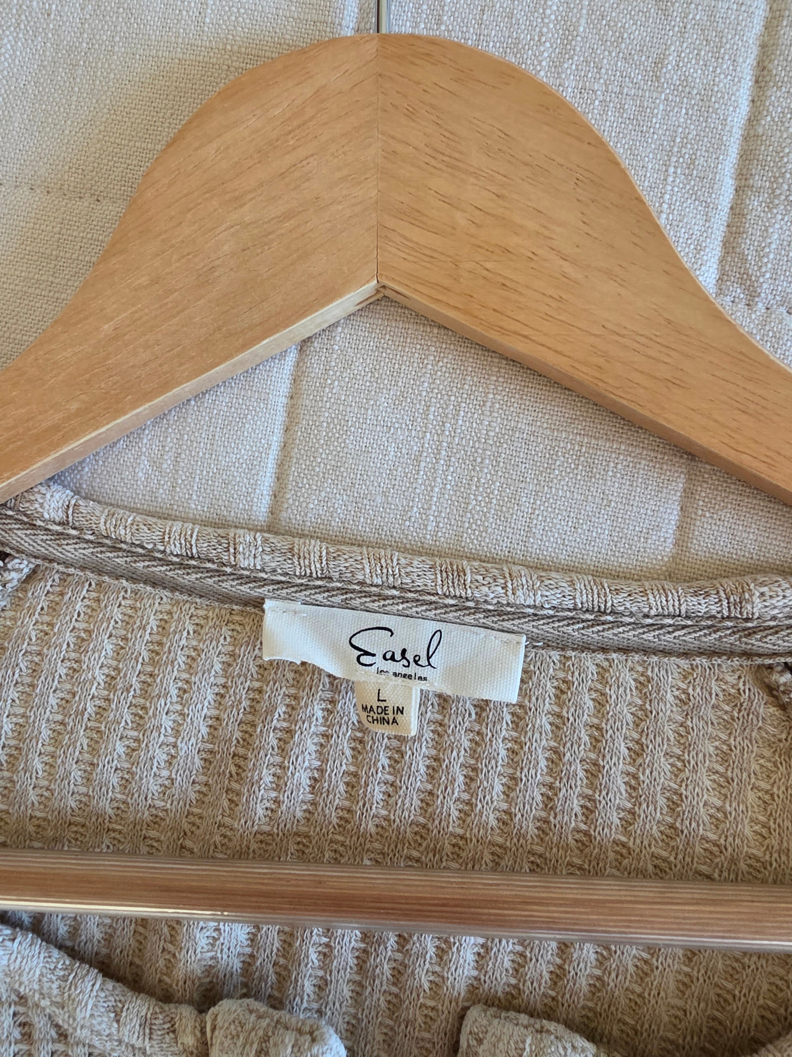 Easel Ribbed Waffle Henley Tee (L)