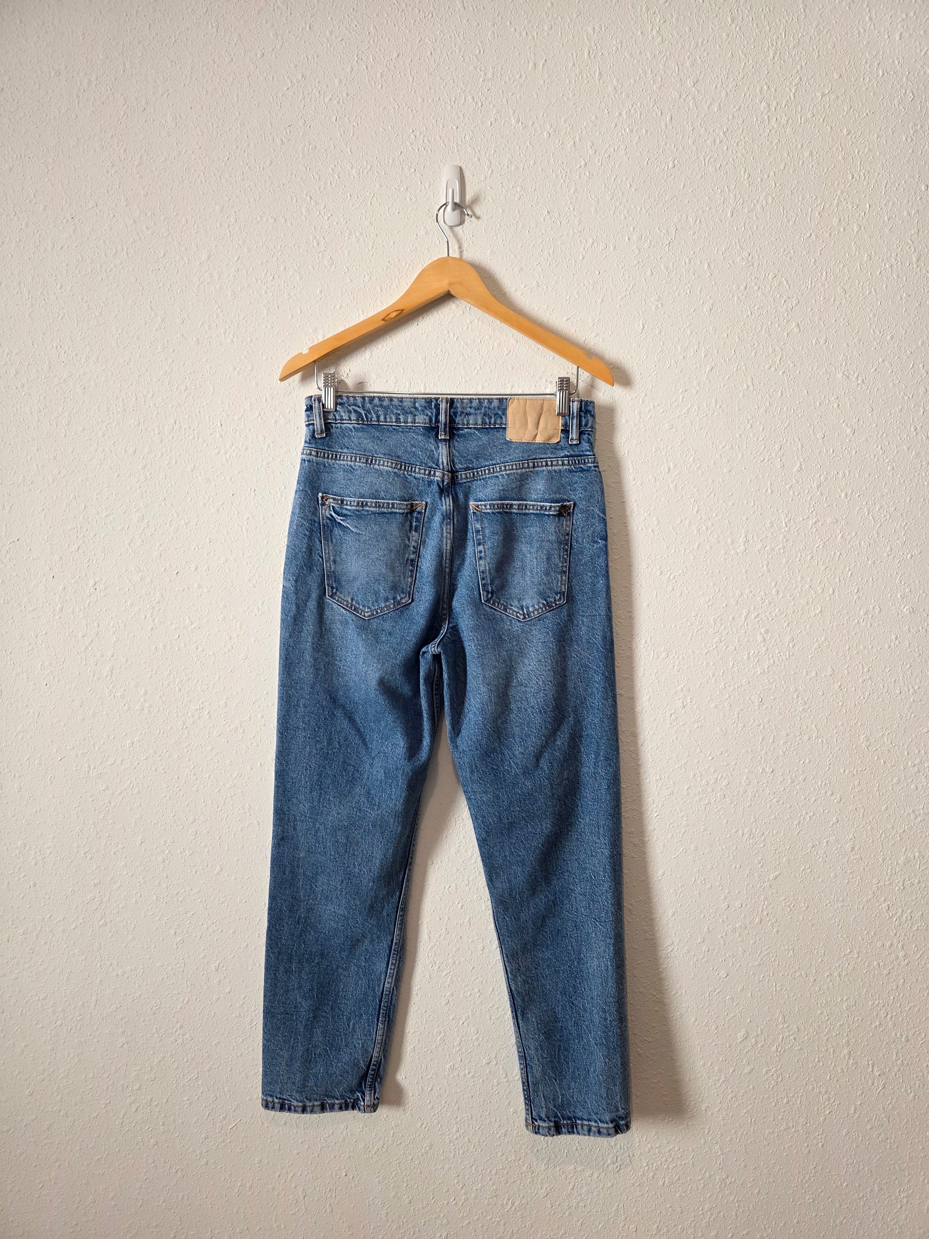 Zara High Rise Straight Jeans (8)