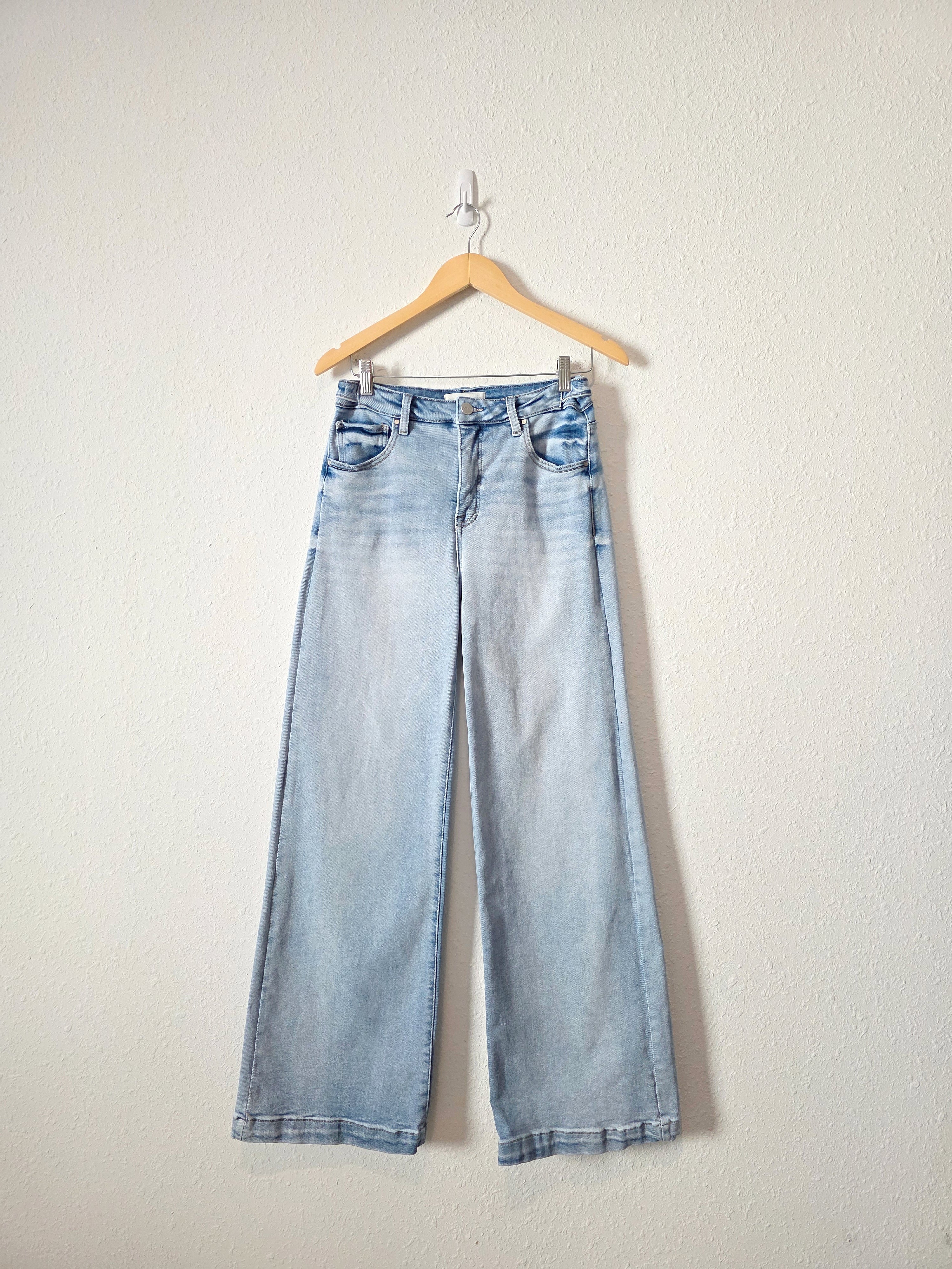 Risen Light Wash Wide Leg Jeans (29)