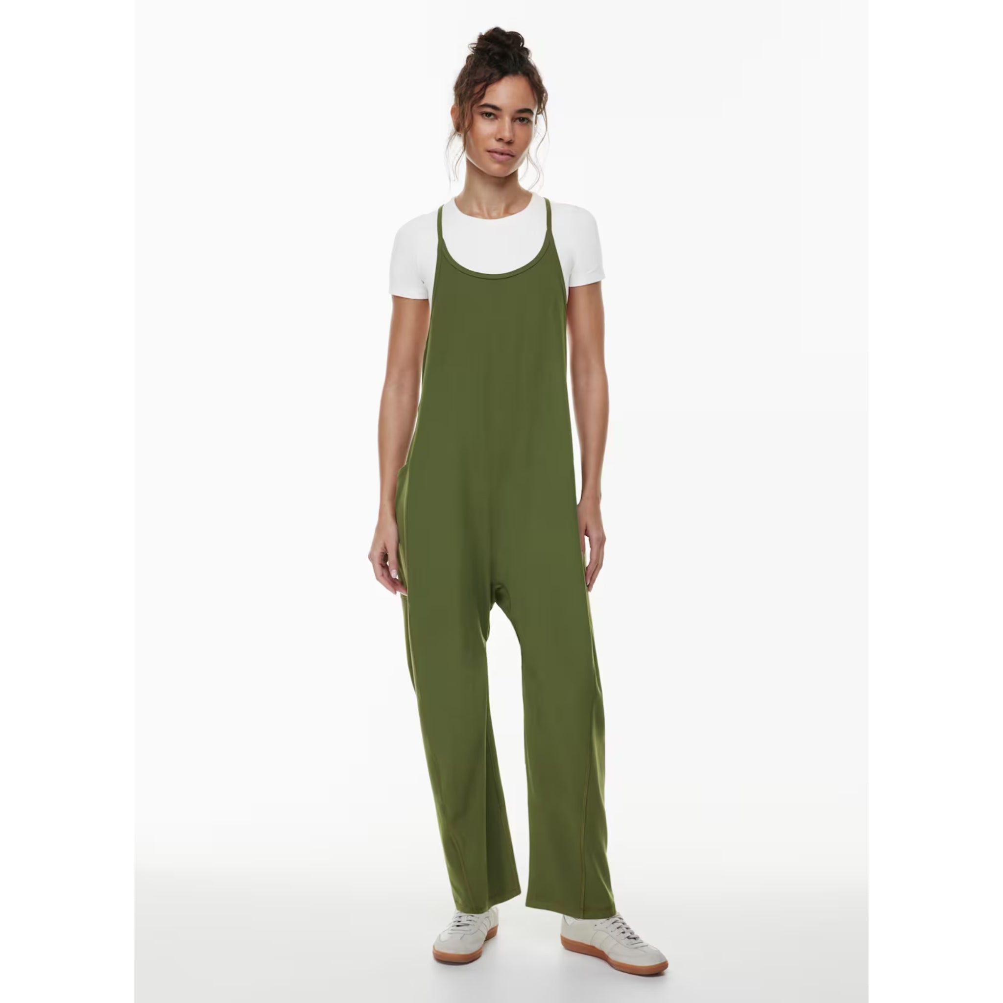 Aritzia Relaxed Barrel Jumpsuit (M)