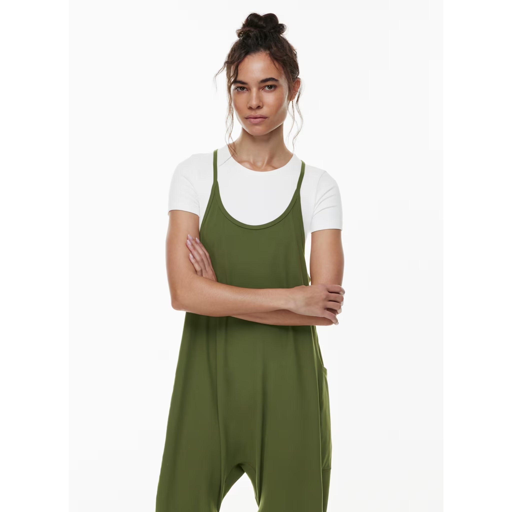 Aritzia Relaxed Barrel Jumpsuit (M)
