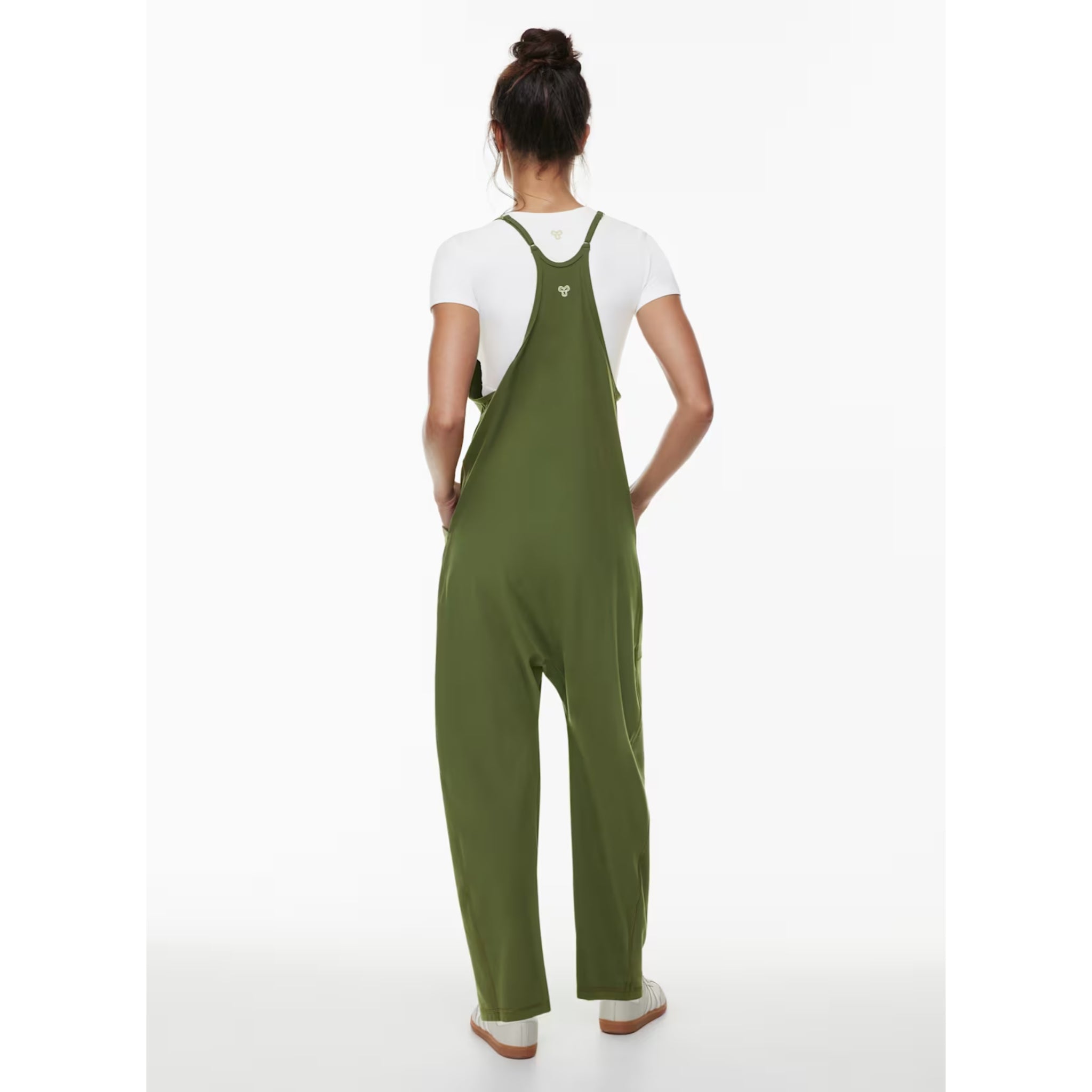 Aritzia Relaxed Barrel Jumpsuit (M)