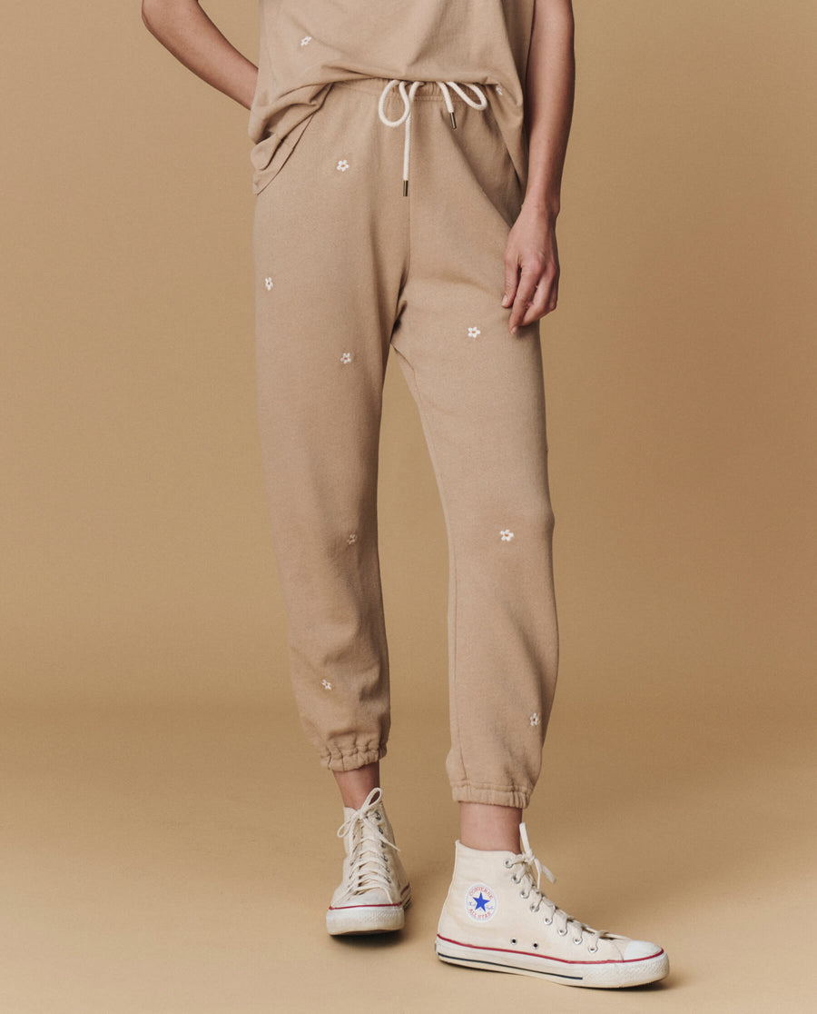 The Great Daisy Embroidered Joggers (M)