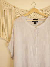 Load image into Gallery viewer, Beachy Linen Gauze Top (M)
