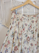 Load image into Gallery viewer, Vintage Floral Butterfly Midi Skirt (10)
