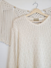 Load image into Gallery viewer, Vintage Textured Sweater (M)
