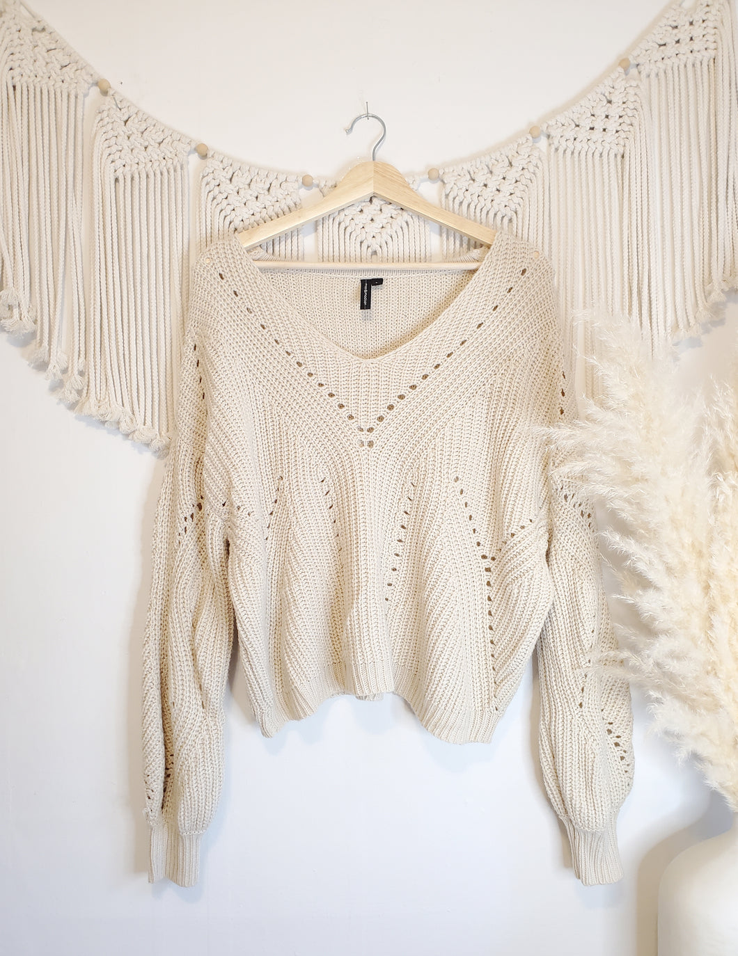 Neutral Chunky Knit Sweater (L)