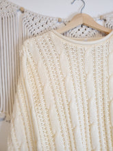 Load image into Gallery viewer, Vintage Chunky Knit Sweater (S)
