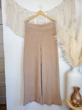 Load image into Gallery viewer, Aerie Cozy Sherpa Pants (L)
