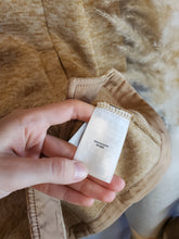 Load image into Gallery viewer, Camel Button Up Shacket (M)
