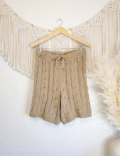 Load image into Gallery viewer, NEW Cable Knit Shorts (M)

