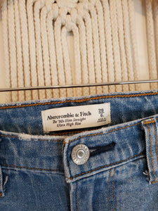 A&F 90s Slim Straight Jeans (28/6 Long)