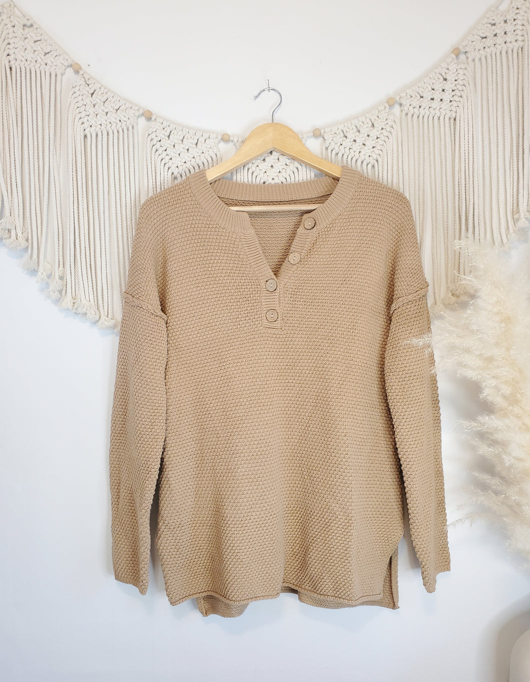 Neutral Henley Sweater (L)