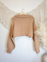 Load image into Gallery viewer, Crop Puff Sleeve Sweater (L)

