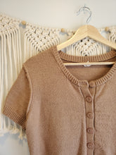 Load image into Gallery viewer, Brown Cropped Knit Top (L)
