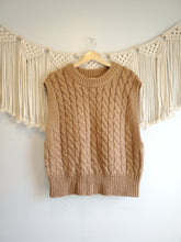 Load image into Gallery viewer, Brown Cable Knit Sweater Tank (1X)
