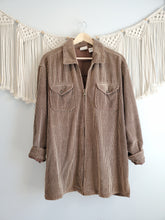 Load image into Gallery viewer, Vintage Brown Cord Zip Up (L)
