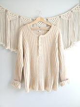 Load image into Gallery viewer, Cozy Ribbed Knit Henley (L)
