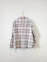 Load image into Gallery viewer, Gray Plaid Button Up Flannel (L)
