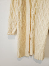 Load image into Gallery viewer, Long Textured Cream Cardi (L)

