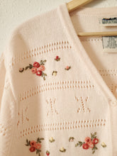 Load image into Gallery viewer, Vintage Floral Embroidered Knit Top (L)
