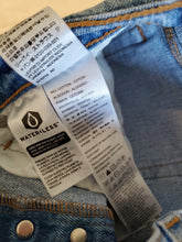 Load image into Gallery viewer, Levi&#39;s 501 Straight Jeans (26)
