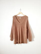 Load image into Gallery viewer, AE Chestnut Slouchy Sweater (S)
