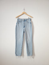 Load image into Gallery viewer, Madewell Perfect Vintage Jeans (27)
