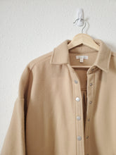 Load image into Gallery viewer, Camel Cropped Shacket (XS)
