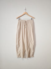 Load image into Gallery viewer, Zara Relaxed Linen Pants (S)
