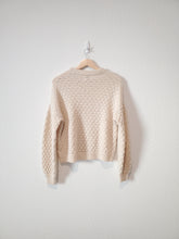 Load image into Gallery viewer, Textured Cream Sweater (S)

