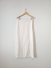 Load image into Gallery viewer, NEW Linen Maxi Skirt (M)
