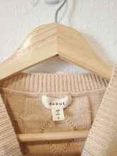 Load image into Gallery viewer, Cable Knit Crop Sweater Vest (S)
