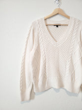 Load image into Gallery viewer, Ivory Cable Knit Sweater (XL)
