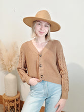 Load image into Gallery viewer, Brown Textured Sleeve Sweater (L)
