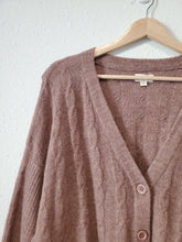 Load image into Gallery viewer, Cozy Cable Knit Sweater (S-XL)
