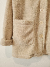 Load image into Gallery viewer, Vintage Button Up Sherpa Coat (M)
