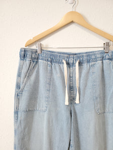 Gap Light Wash Easy Jeans (XL)