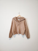 Load image into Gallery viewer, AE Quarter Zip Crop Sweater (XL)
