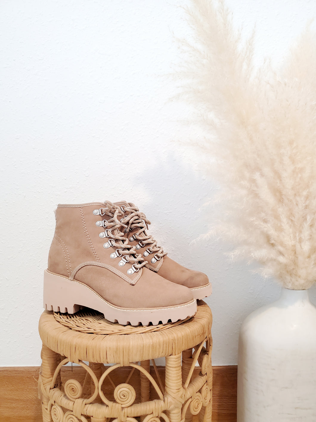 Dolce Vita Lace Up Boots (8.5)