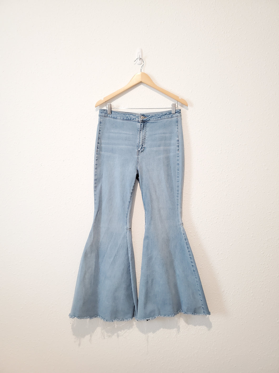 Free People Flare Jeans (30)