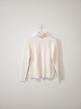 Load image into Gallery viewer, Vintage Eddie Bauer Turtleneck Sweater (M)
