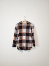 Load image into Gallery viewer, Plaid Button Up Shacket (S)
