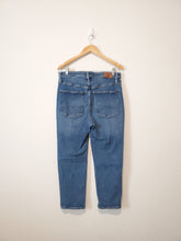 Load image into Gallery viewer, Madewell Perfect Vintage Jeans (32P)
