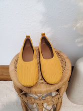 Load image into Gallery viewer, Everlane Mustard Day Glove Flats (11)
