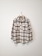 Load image into Gallery viewer, Oversized Plaid Shacket (M)
