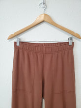 Load image into Gallery viewer, Aerie Brown Fleece Pant (XS)
