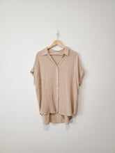 Load image into Gallery viewer, Neutral Gingham Button Up (XL)
