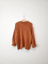 Load image into Gallery viewer, Vintage Chunky Cable Knit Sweater (M)
